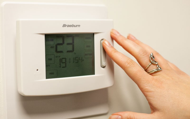 Braeburn bluelink 7320 - Wi-Fi Furnace Thermostat set to 23 degrees